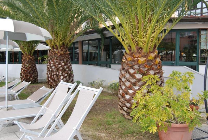 River Park Hotel Ameglia Exterior photo