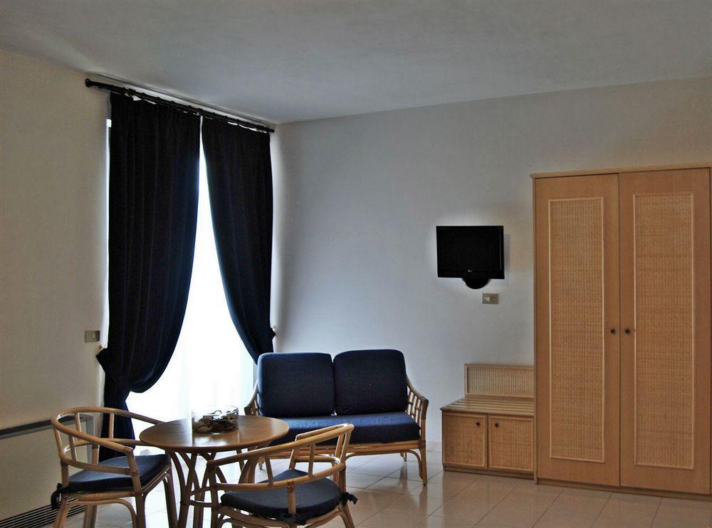 River Park Hotel Ameglia Exterior photo
